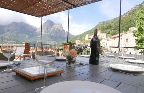 I MONTI SIGNORI - Foto 1