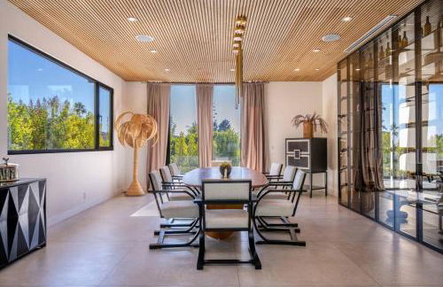 Luxury 6BR Beverly Hills Villa with Pool and Views - Photo 43