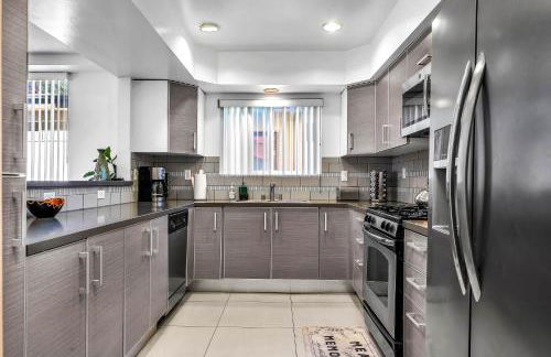 Amazing & Spacious in Heart of Santa Monica- Easy Access to ALL Tourist attractions - Foto 7