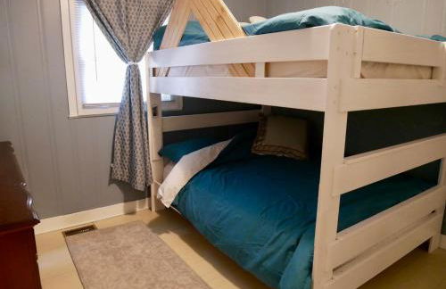 Cozy Dog-Friendly Home with WiFi - Foto 6