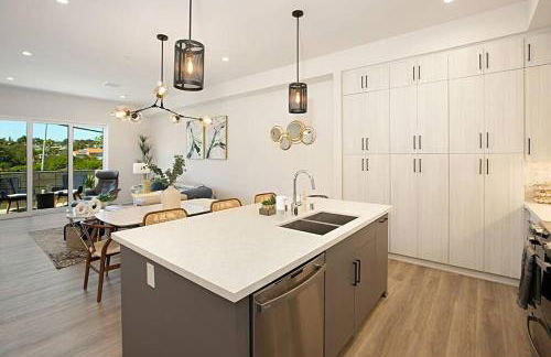 Luxury NEW Residence with Private Rooftop, Downtown in minutes - Foto 16