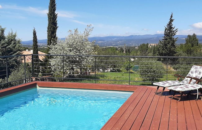 Villa With Pool & Views - Photo 25