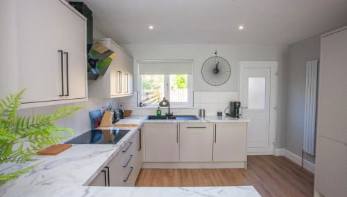 Stylish and Modern 2 Bed House - Foto 3