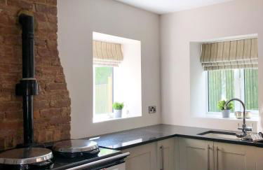 The Manor Barn - Photo 7