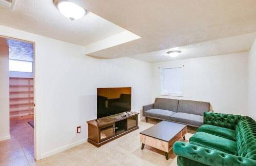 Entire Home Blocks from Notre Dame. Sleeps 8+ - Foto 18