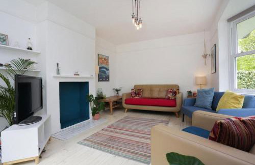 BRIARDENE AT BROADLANDS by BOURNECOAST - A Beautiful Large Family Home with a Garden and Parking in a Popular Area - HB7352 - Foto 4