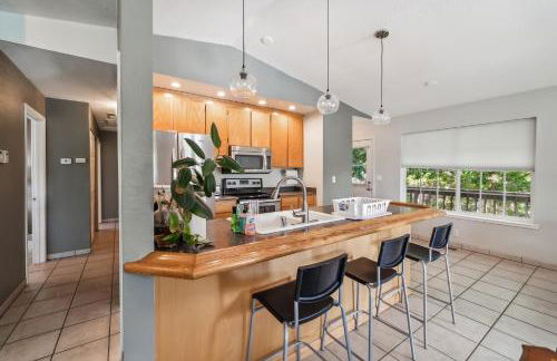 Lakeside Retreat with Private Boat Ramp home - Foto 2