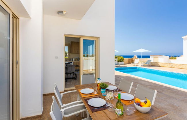 Villa Diana Seaside in Pomos - Foto 4