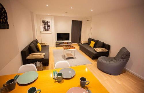 Nahe Stadt/Alster, Ruhig, Dart - Foto 11