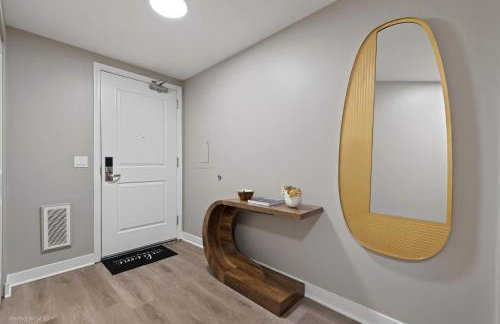 The Bernadin- Designer 3BR City Center with Balcony - Photo 19