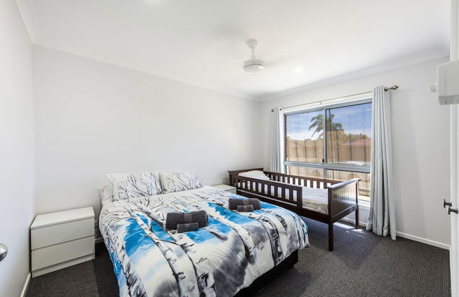 Family Tides - Photo 5