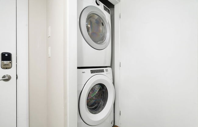 Embrace Serenity Luxe 2BR Suite - Photo 41