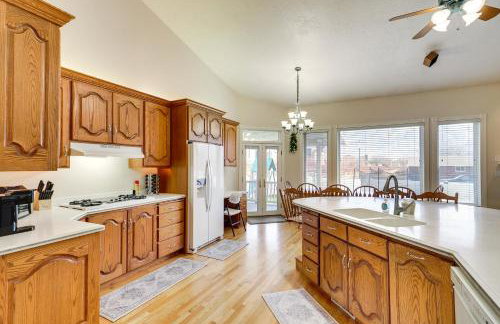 Game Room and Playground! Huge Family Home in Orem - Photo 7