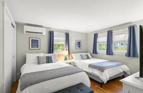 Modern Beach & Pond Getaway in Heart of Cape Cod - Foto 21