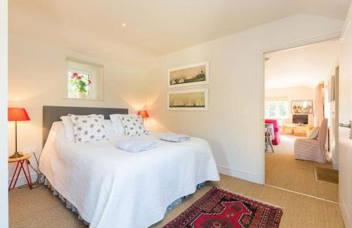 Charming Cottage surrounded by Idyllic garden in peaceful location in central Charlbury - Foto 10