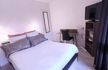 Golf Saint Cyprien ground floor 2 bedrooms Apartment with terrace - Photo 2