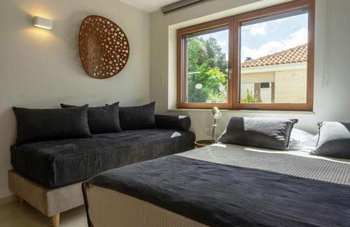 Upper View Villa, with private pool - Photo 14