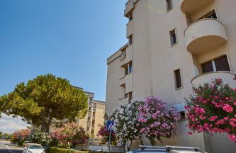 Edith's house just 850 meters from the beach, 2 bedrooms, 6 beds, air conditioning, private outdoor area - Foto 11