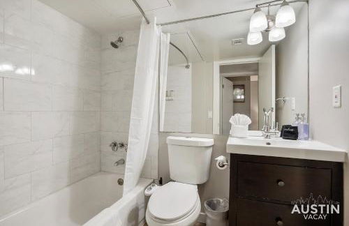 Amenity Heavy Serene Apt in Convenient Location - Photo 40