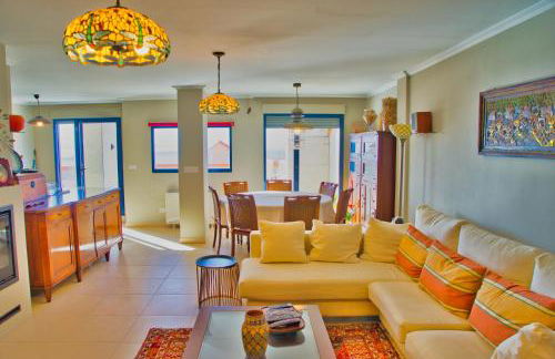 Lujo y vistas panorámicas en primera línea de mar - Foto 68