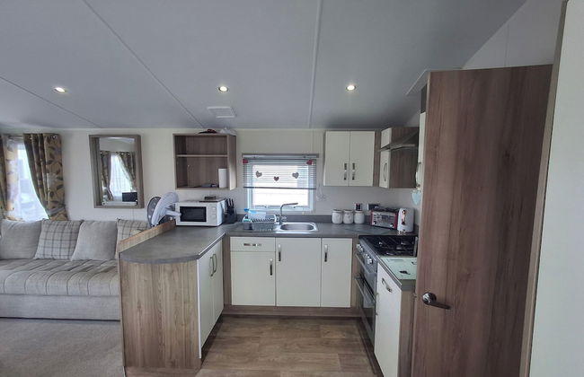 3-bed Caravan - Sleeps 8 - Pool - Foto 6