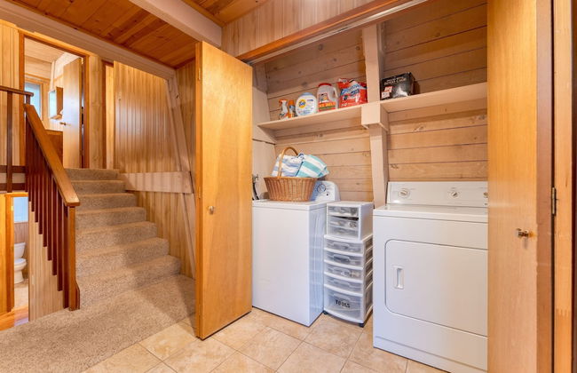 Lundy Bearden Serene Tahoe Retreat With Deck Fireplace and Forest Views - Foto 32