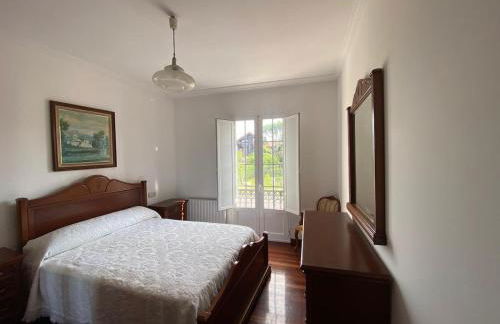 Casa con encanto amplios jardines al lado de la playa - Foto 24