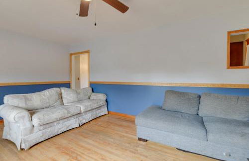 15 Mi to Cochrans Ski Area Cozy Home with Yard! - Foto 5