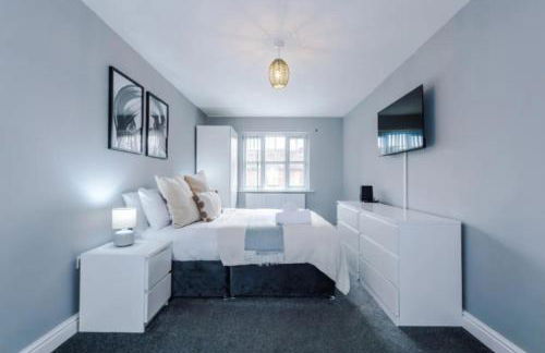 Lux 3 Bed 10 mins from Centre - Parking & Netflix - Foto 7