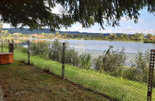 Domek letniskowy nad stawem Temeszów Bieszczady - Foto 6