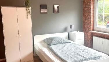 Sehr schönes und möbliertes Apartment - Foto 3, wardrobe