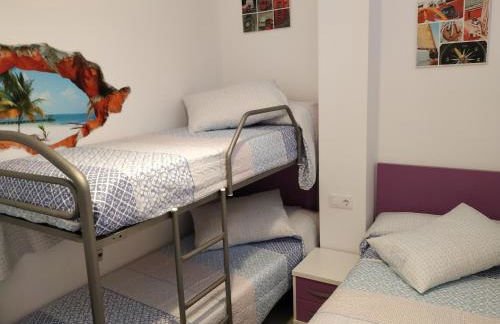 Apartamento primera linea de playa con gran patio, consultar disponibilidad de aparcamiento - Foto 38