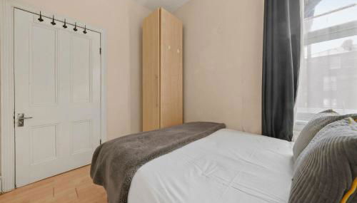 Ealing Hububb Stay - Foto 2, wardrobe