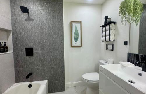 Tropical escape Pool Garden & Patio Near Tampa - Foto 27