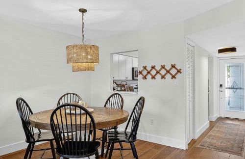 Coastal Paradise Condo Steps To Crescent Beach - Foto 8