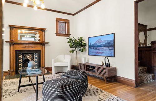 Chic Victorian Manor - Sleeps 12 - Congress Park - Foto 11