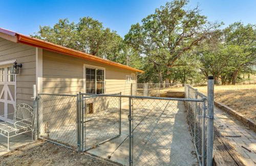 8 Mi to Jacksonville Oregon Getaway with Deck! - Foto 40