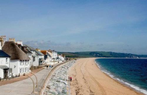 Beachfront Cottage with Sea Views & Coastal Walk - Foto 20