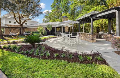 Landing Modern 1BD Game Room Gym - Photo 20