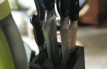 Große & voll ausgestattete Apartments, Studios, Doppelzimmer, Workspace, Parkplatz, Netflix, Prime & schnelles Wifi in ruhiger Lage mit Garten - Foto 27