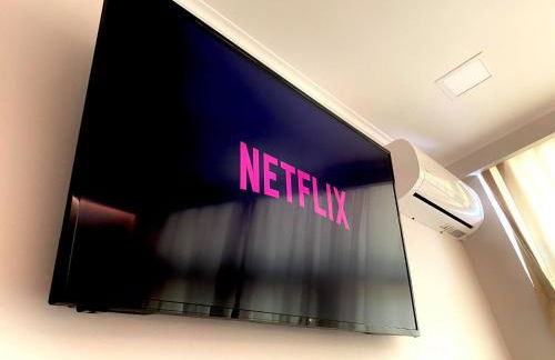 Elia Room & Garden - Photo 6