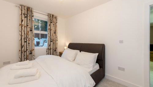 Charming Modern Home in Central Wokingham - Pass the Keys - Foto 2, Other