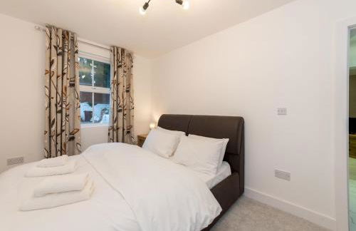 Charming Modern Home in Central Wokingham - Pass the Keys - Foto 2