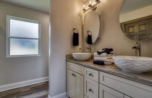 Broadview, River, Golf Course, Games, free Attraction Tickets, WIFI!!! - Foto 16