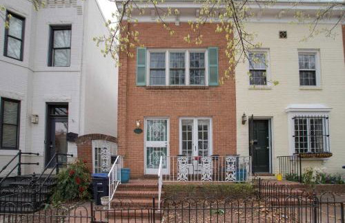 Sojourn Only 8 Blocks to Capitol and Private Patios - Foto 11