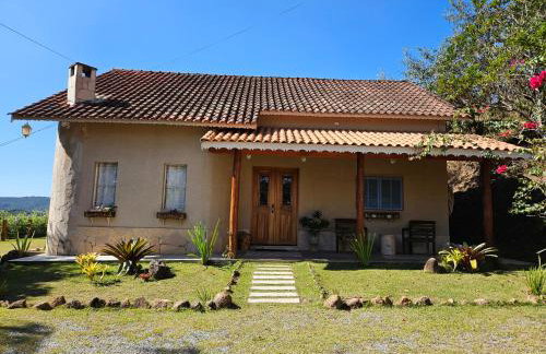 Casa de campo Bela Vista com Piscina na montanha - Photo 1