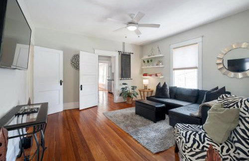 Old City Hideout l Historic l Walk to St George - Foto 11