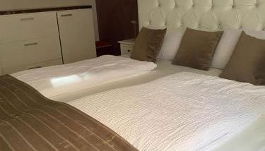 Sehr grosse 5 Zimmer Wohnung mit Garten und terasse - Foto 3