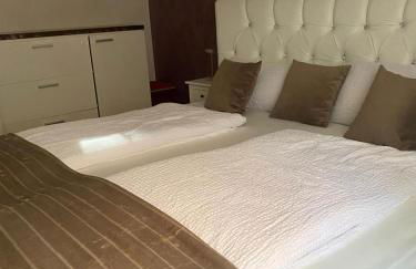 Sehr grosse 5 Zimmer Wohnung mit Garten und terasse - Foto 3