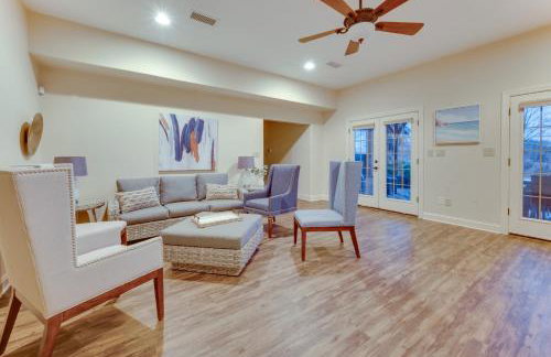 Waterfront Sherrills Ford Home with Pool and Boat Dock - Foto 11